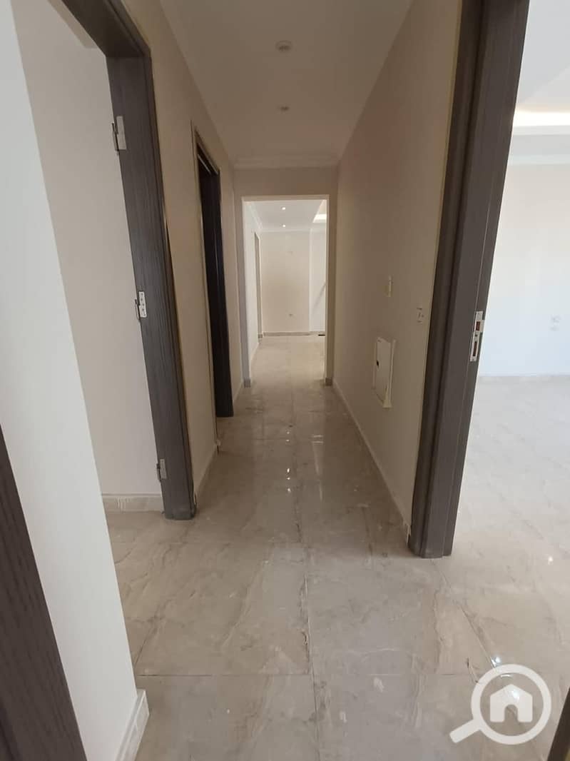 11 6171d4ca-4d15-4c76-b3fc-3fb99f5b78a4. jpg