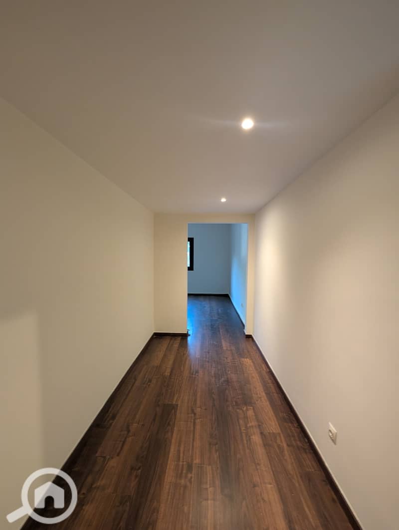 9 1000167612. jpg