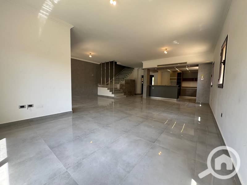 9b595d3d-7bf4-4819-86e7-7585cb1ea392. jpeg