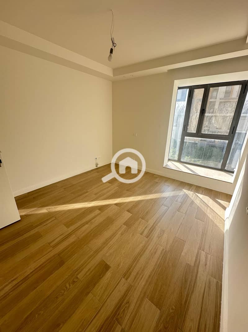 6 49617b55-cac3-4521-88a6-65422bfbf456. jpg