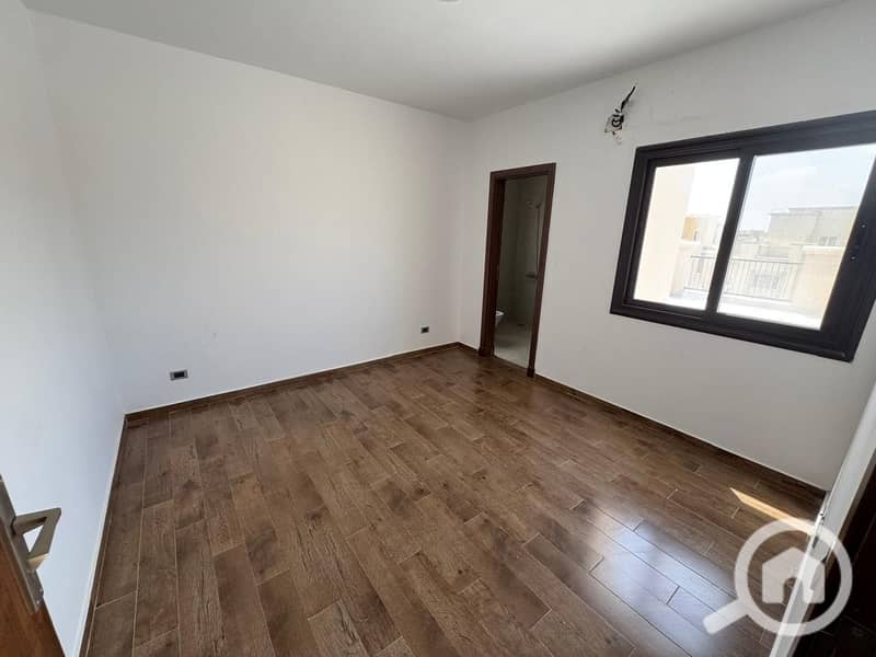 14 c3f8411b-2b35-49de-81e7-619e241d2361. jpeg