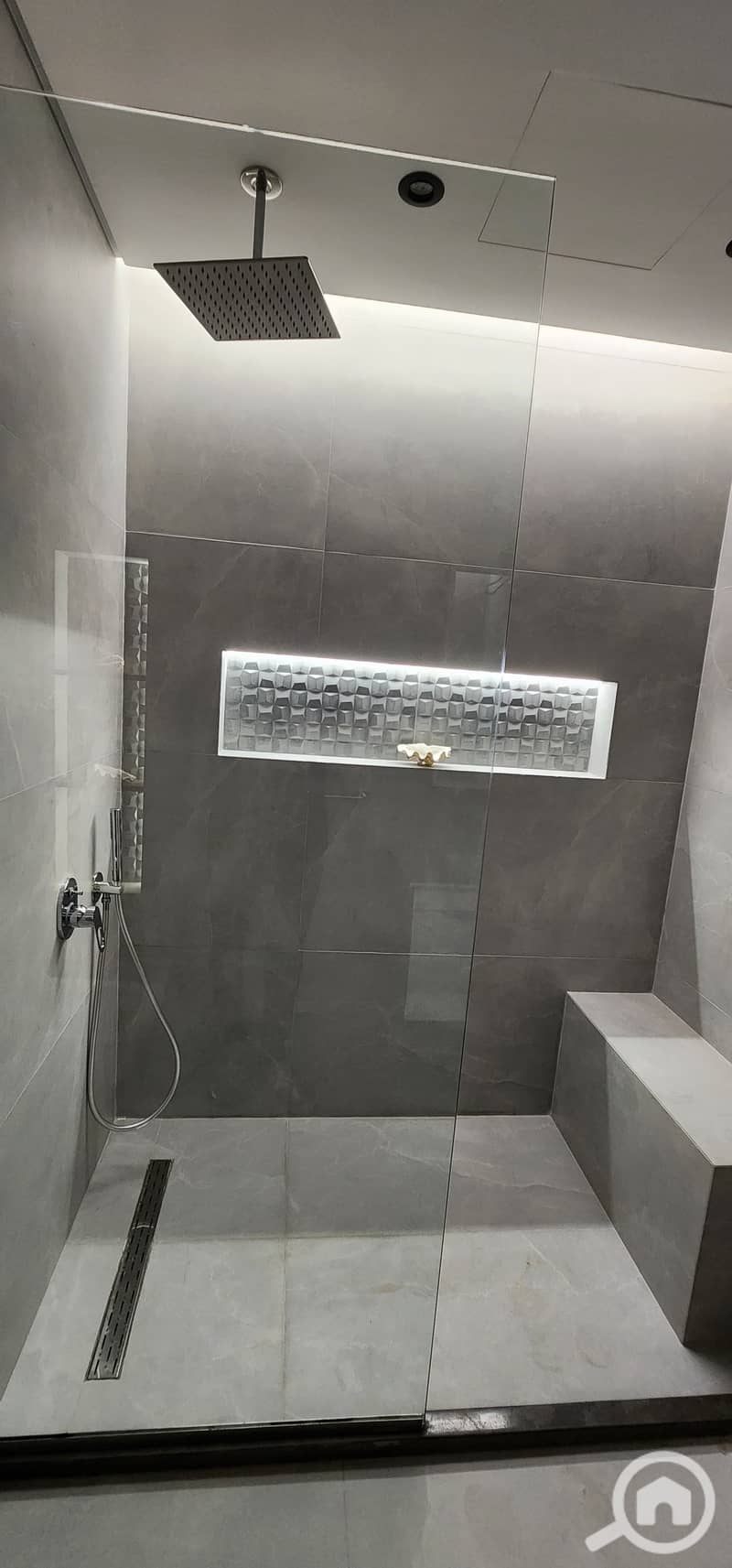 15 d5ffbe3c-8794-4700-8626-f98bae820d73. jpeg