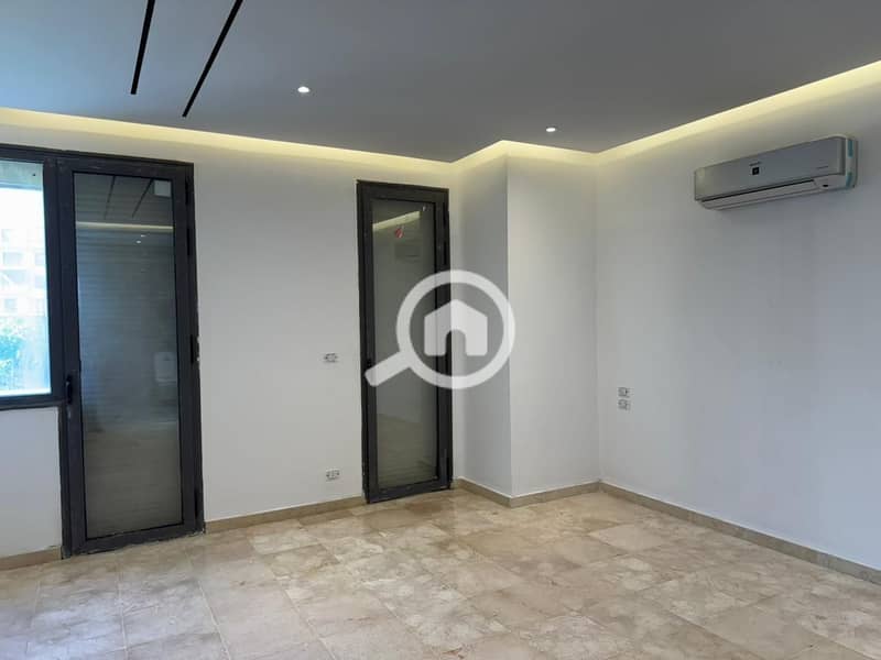 3 880d8d58-4007-474a-a6c1-74989cf2fe8a. jpeg