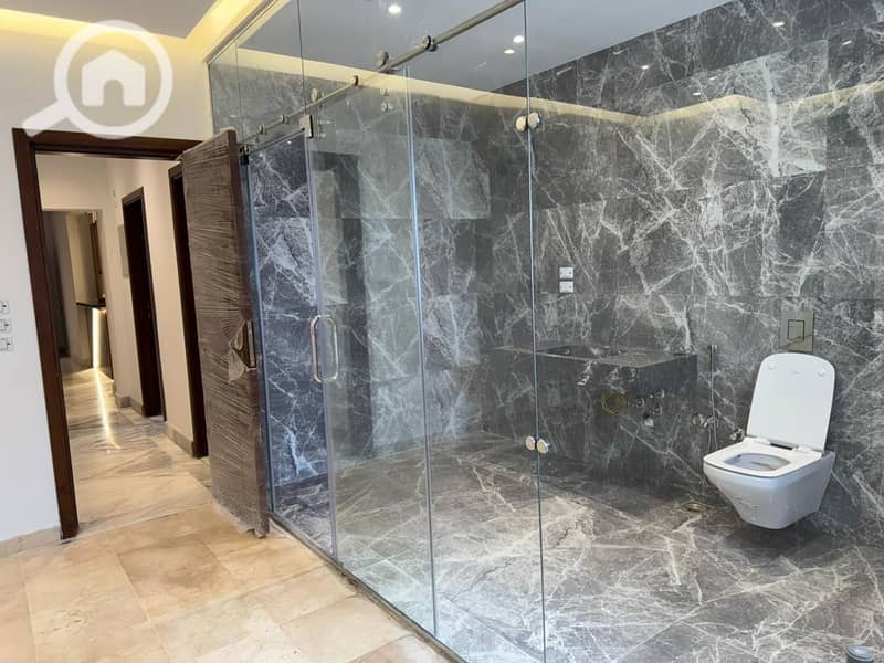 5 5d5ebe79-8de0-4734-97fd-473865a37b23. jpeg