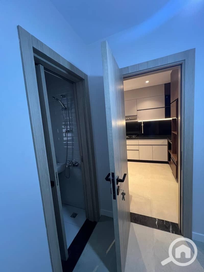 7 f584f001-0d1b-4fce-abff-2e7dc587039e. jpeg