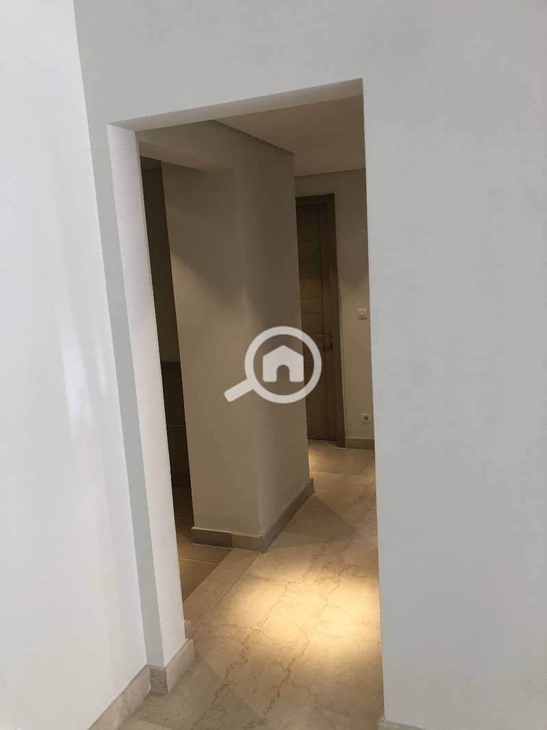 4 777ed0b7-bc45-4ae9-86cc-1918efec6320. jpeg