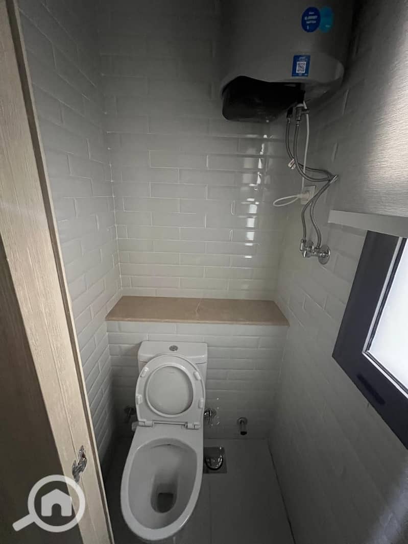 11 162f1e69-a519-4776-8820-51a3322e4479. jpeg