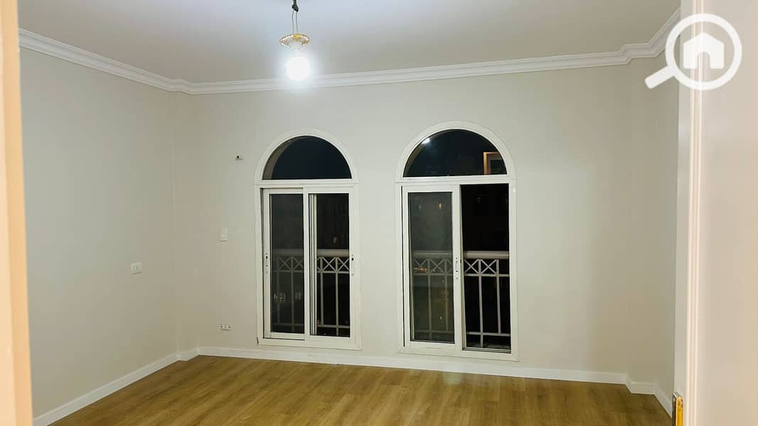 10 077dc7c6-242b-432e-9d1b-e02cc921cc70. jpeg