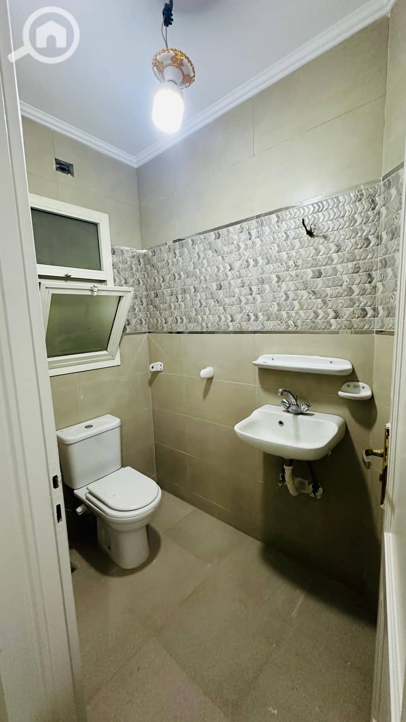 11 80a84b1b-f521-4323-a7bb-d255f604a70a. jpeg