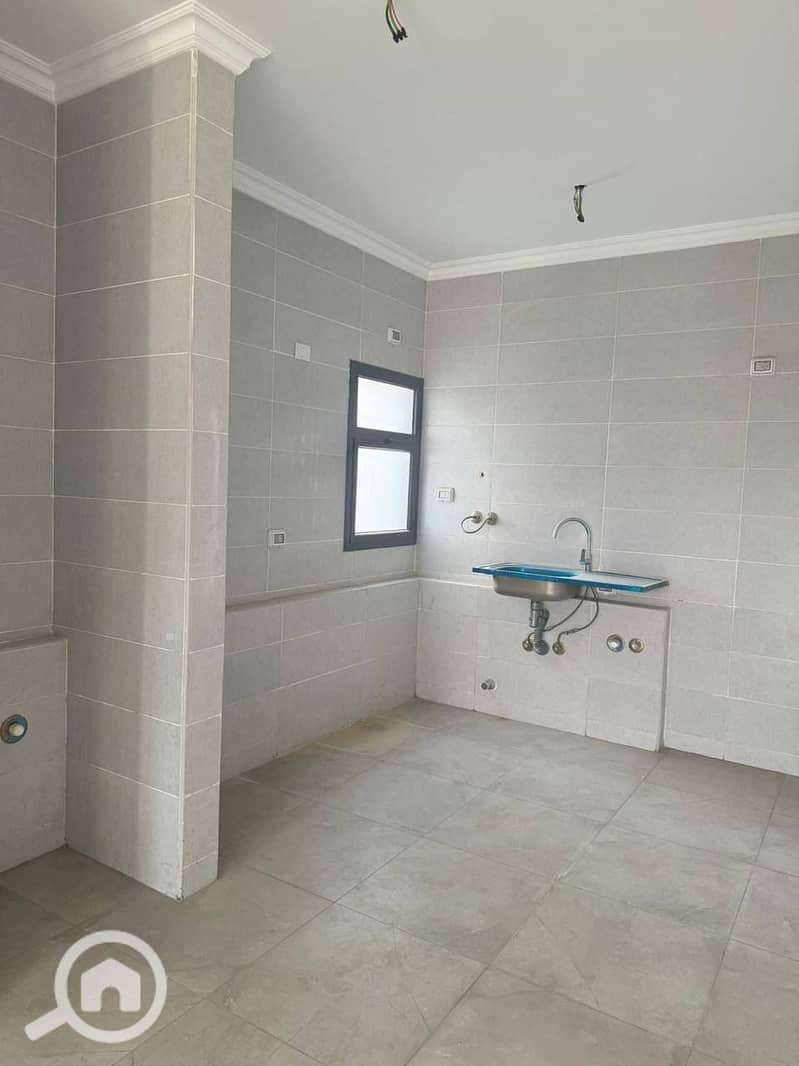 10 494382985_1408426103568034_1648623899815647426_n. jpg