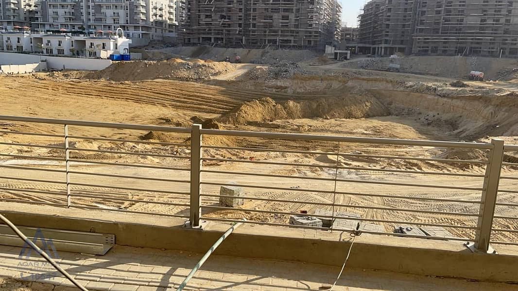 6 آي فيلا 300م فوري بحديقة وغرفة خادمة قريب من نادي (4). jpeg
