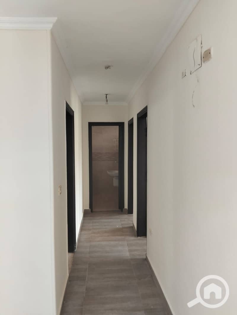 7 c728bd8b-91dd-477e-b254-a8544d0ac663. jpeg