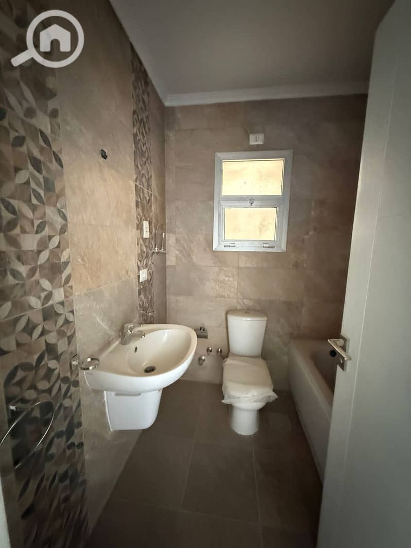 0aedeb98-c970-44e3-ba6e-a55c63e894a3. jpg