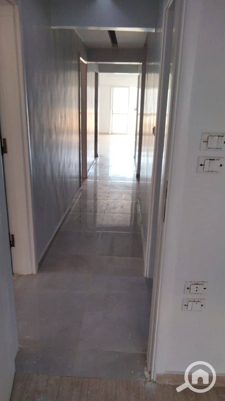 10 WhatsApp Image 2025-10-10 at 21.54. 37_332fdd13. jpg