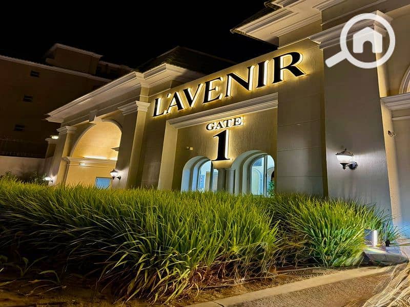 8 c43a4eb2-7b1a-452c-8fe4-643f75d46fad. jpg