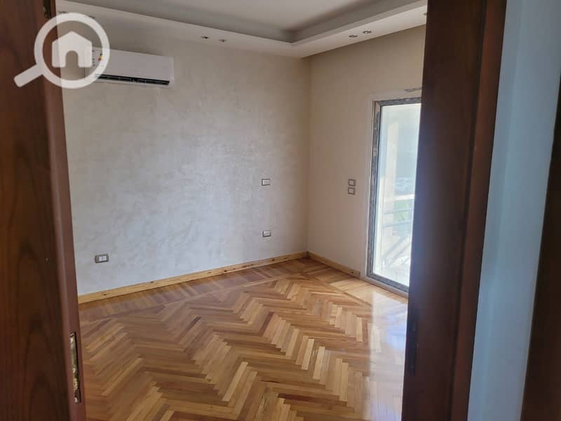 10 WhatsApp Image 2024-10-18 at 7.32. 39 PM (2). jpeg