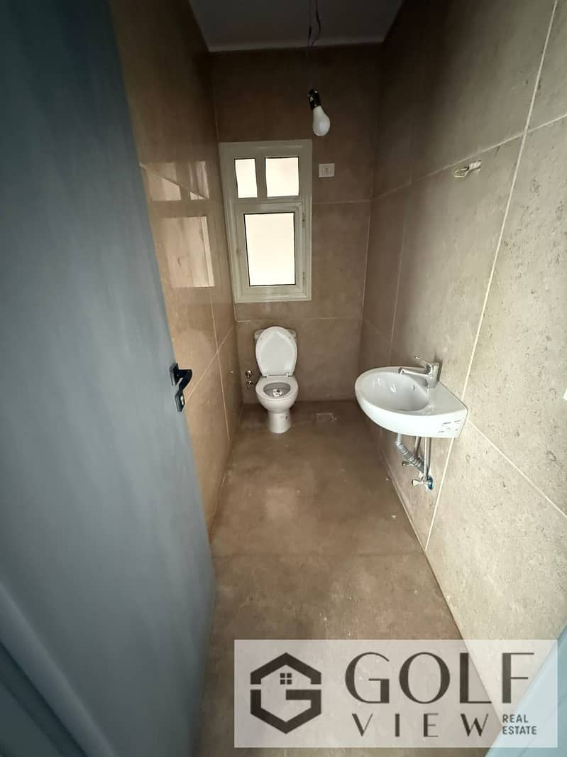 4 WhatsApp Image 2025-10-13 at 13.25. 32_3b981bf8. jpg