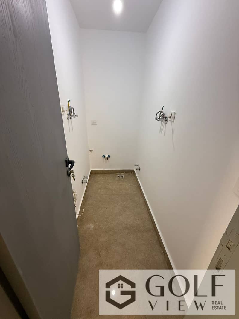 10 WhatsApp Image 2025-10-13 at 13.25. 33_b7f9e84f. jpg