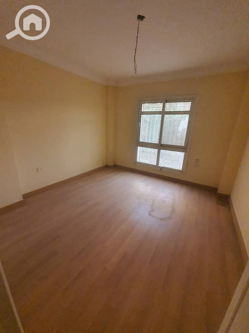 4 a4270452-cddd-4a78-b95c-b16cba667235. jpg