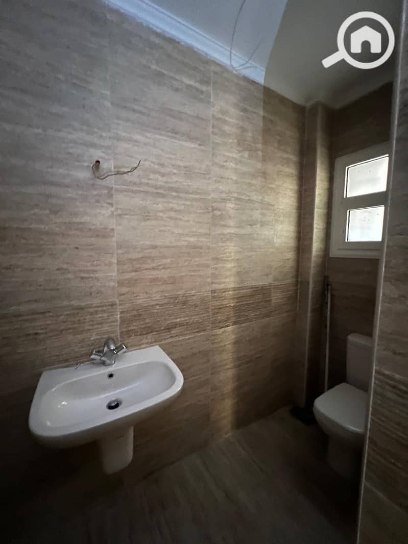 8 cd2ccc88-811e-45b2-a147-053282b1cbf4. jpg