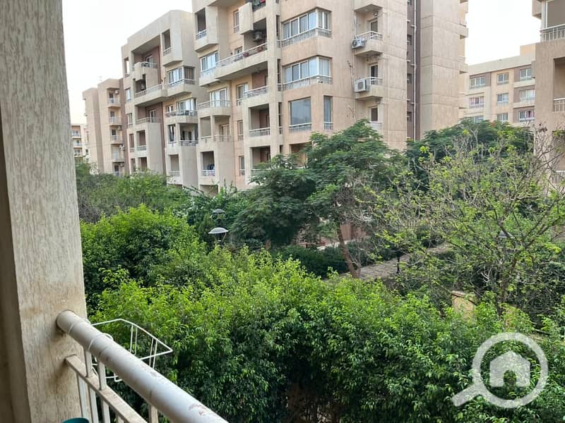 3 363b239f-85f5-4c5c-8046-4e0594d86b0b. jpg