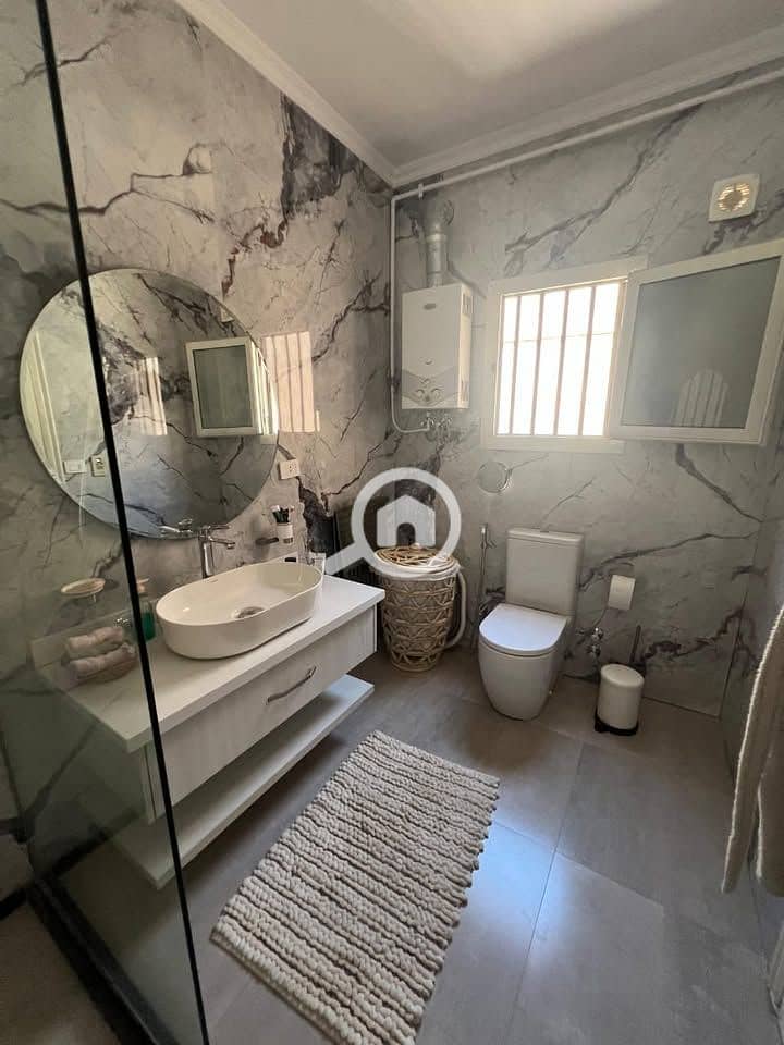 8 546299281_4138607503078216_5549006598013755162_n. jpg