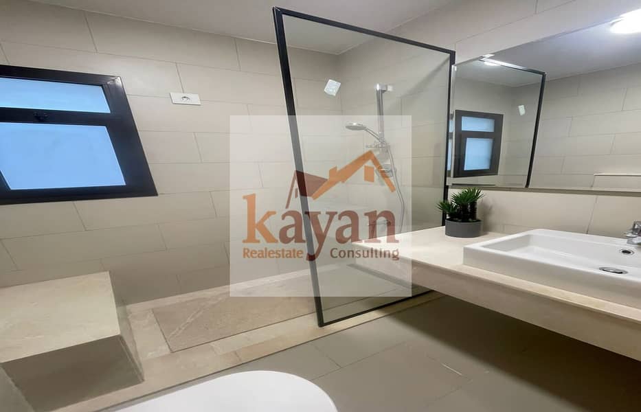 5 4dd63b78-c6ba-4f22-a1e7-97e2902e44e9. jpg