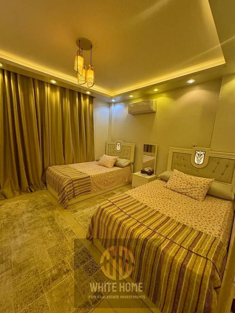 10 355b0a6d-50b2-4de6-9eca-37df80da8301. jpeg