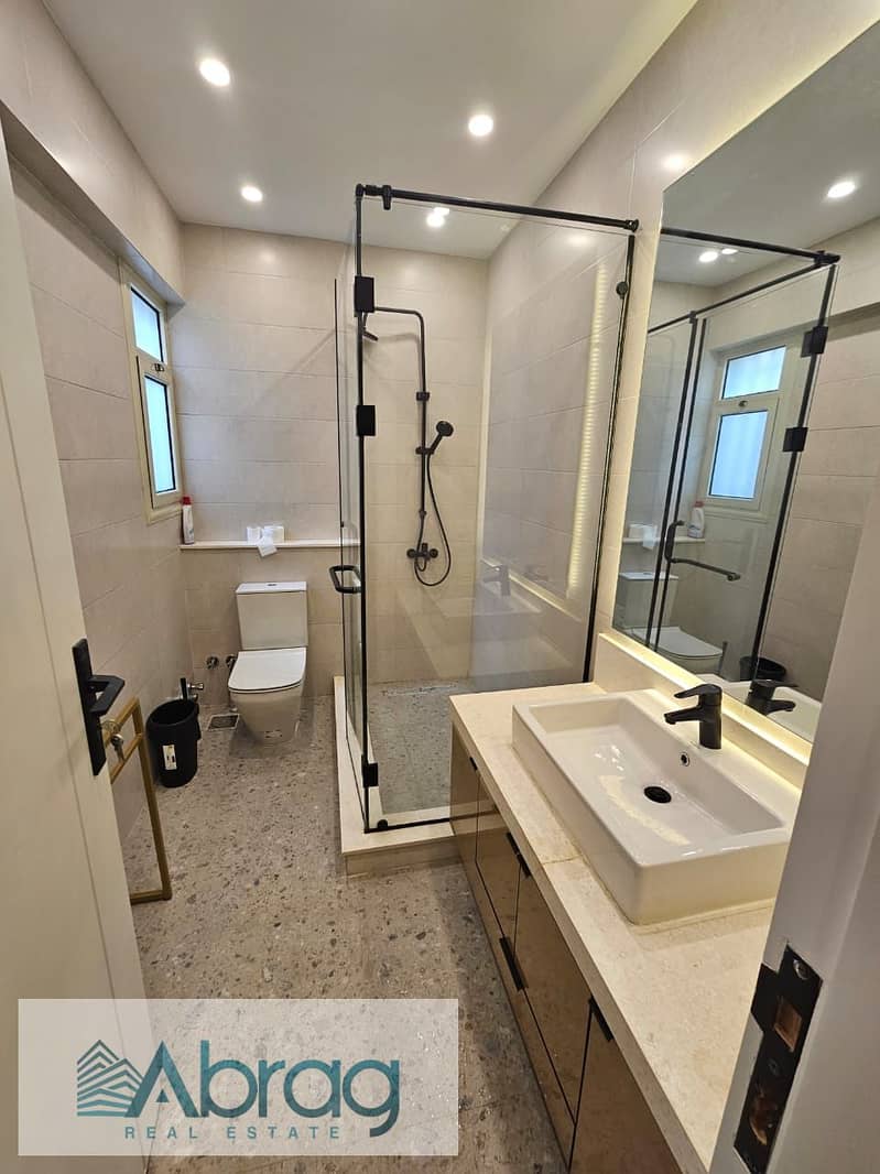 5 WhatsApp Image 2025-10-12 at 11.03. 44 PM. jpeg