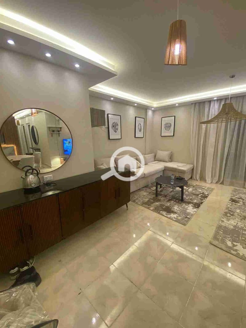 1000498410. jpg 1000498410. jpg