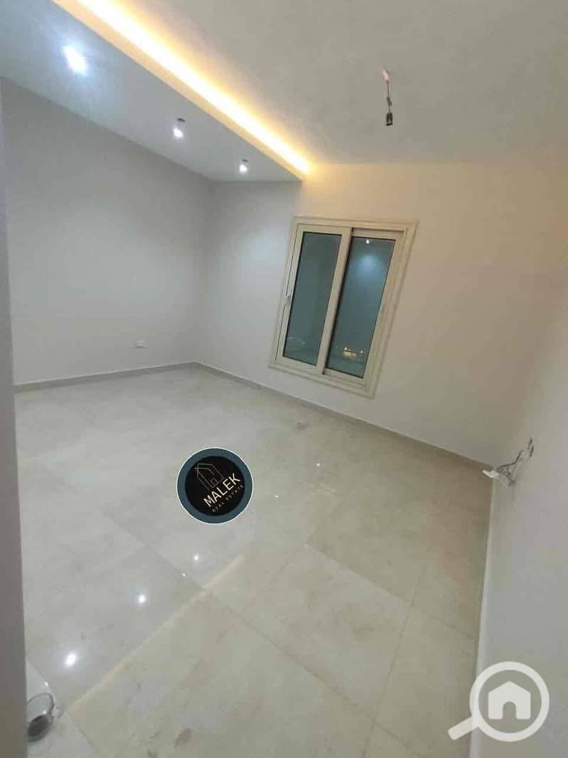 cf11463a-852e-40f8-803a-a1a8e7e5989a. jpg cf11463a-852e-40f8-803a-a1a8e7e5989a. jpg