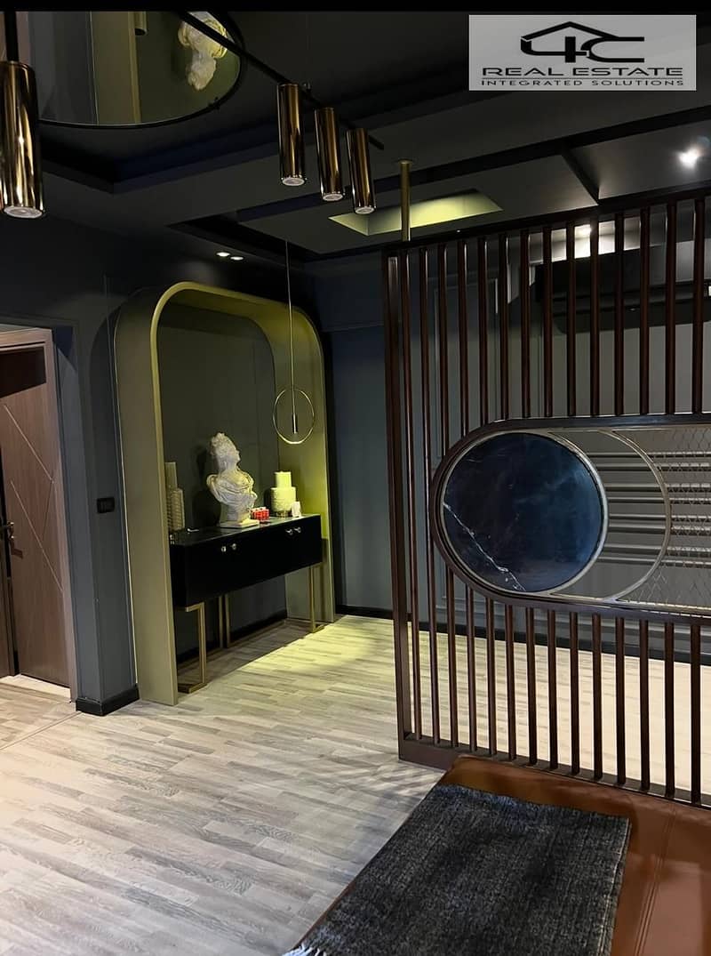 7 WhatsApp Image 2025-09-29 at 16.44. 23. jpeg