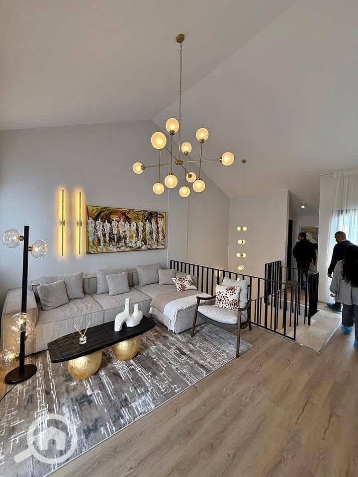 8 545377073_1319715269765673_5826611447660770619_n. jpg