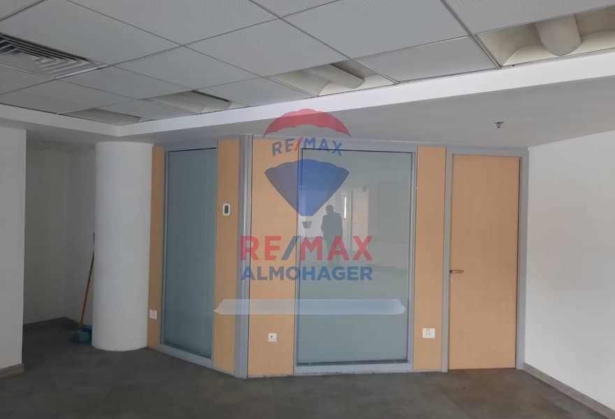 14 29784506-d9d3-43ee-9174-e69e426648cb. jpg