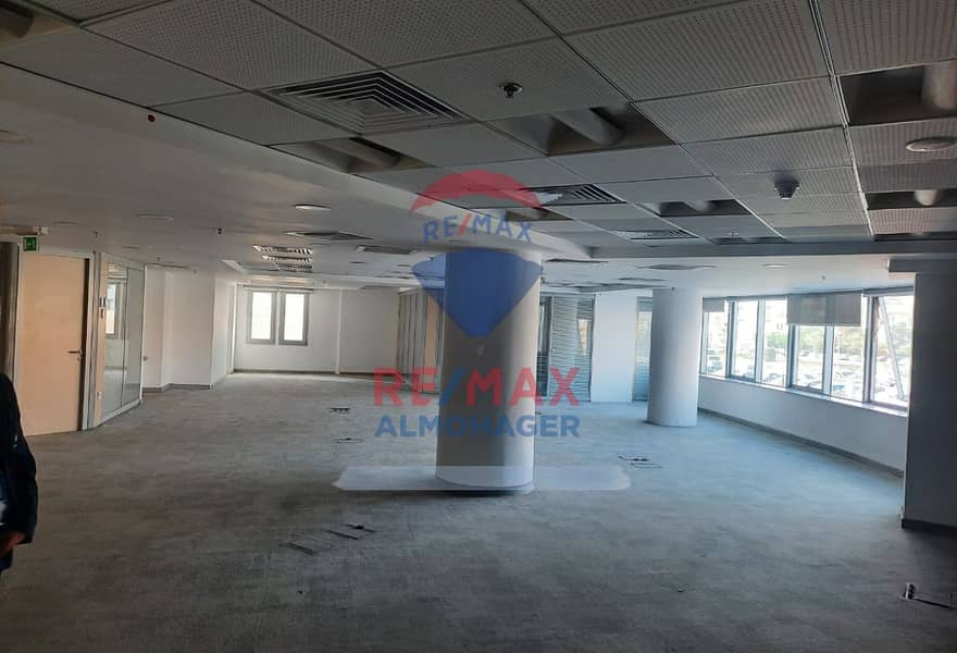 19 ec66c296-667e-42ee-a523-2be24c78943b. jpg