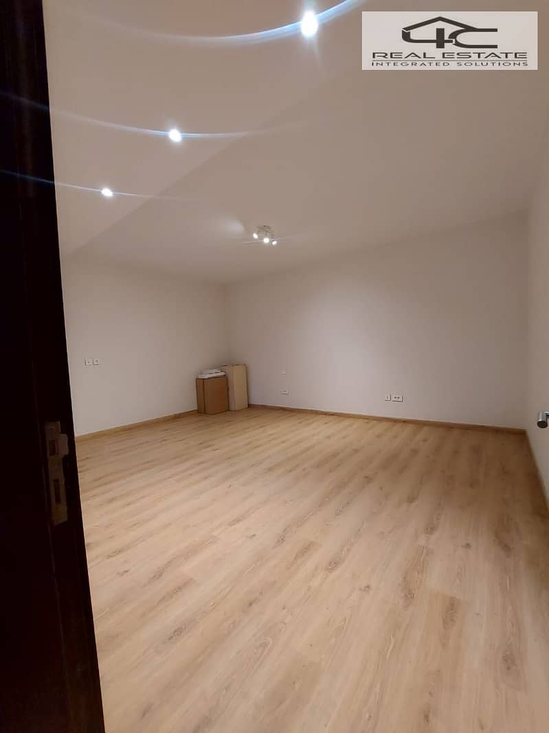 7 WhatsApp Image 2025-10-08 at 6.00. 07 PM. jpeg