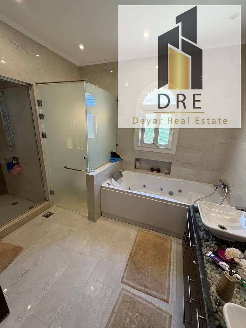 11 32d19905-8262-43cd-b8d6-faee0a81a9b4. jpg