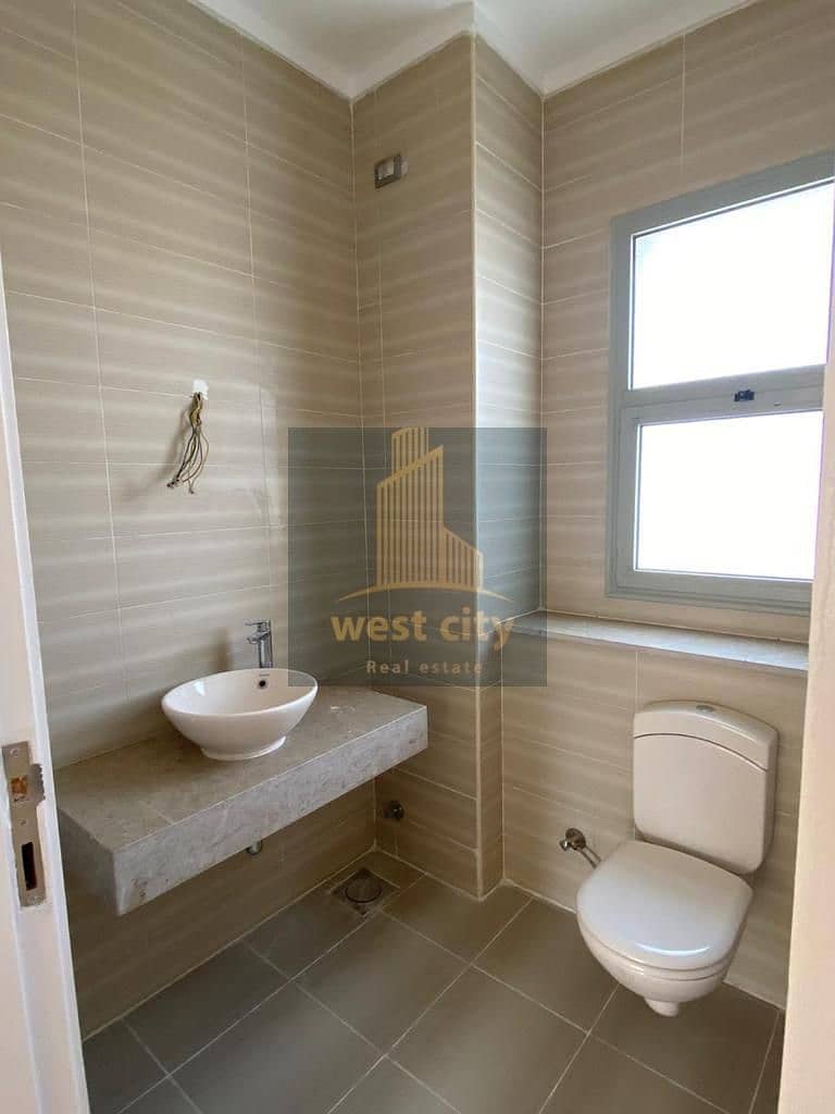 8 781f64e1-cd98-409c-a81e-08a6729c60dd. jpg