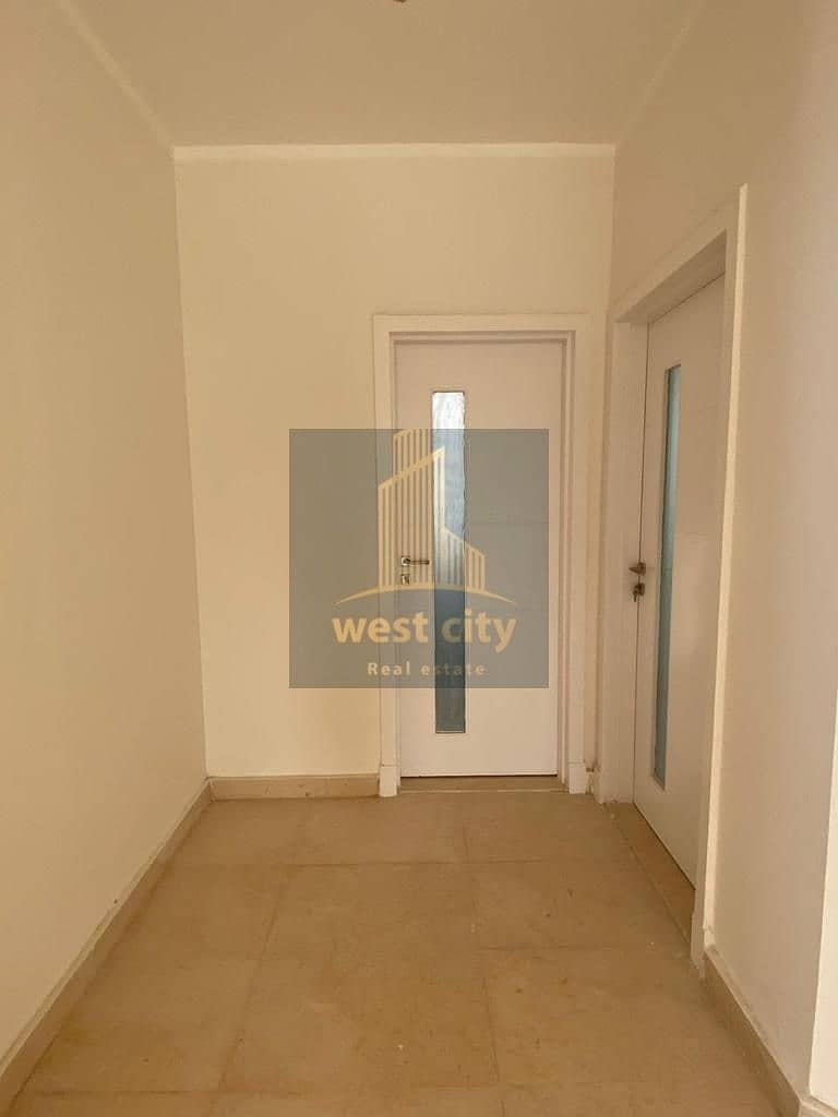 9 f1838aad-ea4a-4819-82fb-4a9ca84be088. jpg