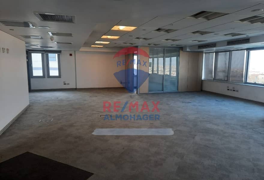 9 62bb91ca-3249-4afd-8a34-e8fe0a206090. jpg