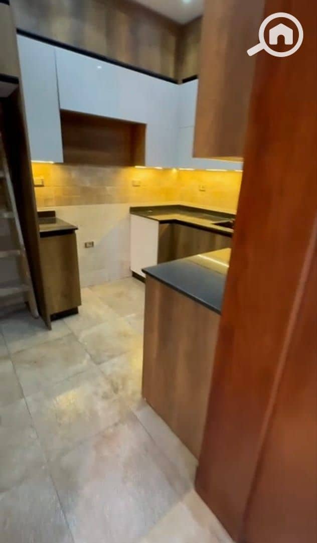 5 7f395493-f31b-4c09-a2d9-2ca011c96ecb. jpg