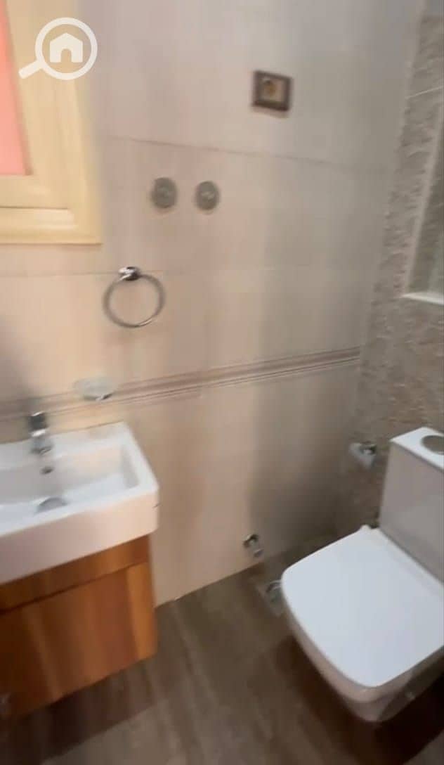 6 8c250e2b-6a3e-4751-ae4d-31d342ccb184. jpg