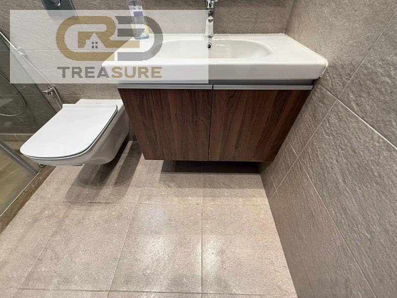 6 WhatsApp Image 2025-09-14 at 1.24. 22 PM (1). jpg