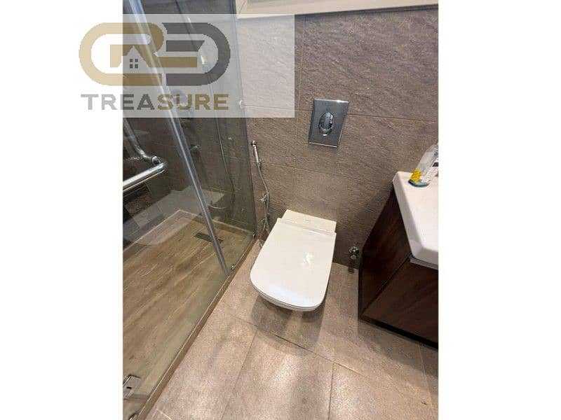 7 WhatsApp Image 2025-09-14 at 1.24. 22 PM (2). jpg