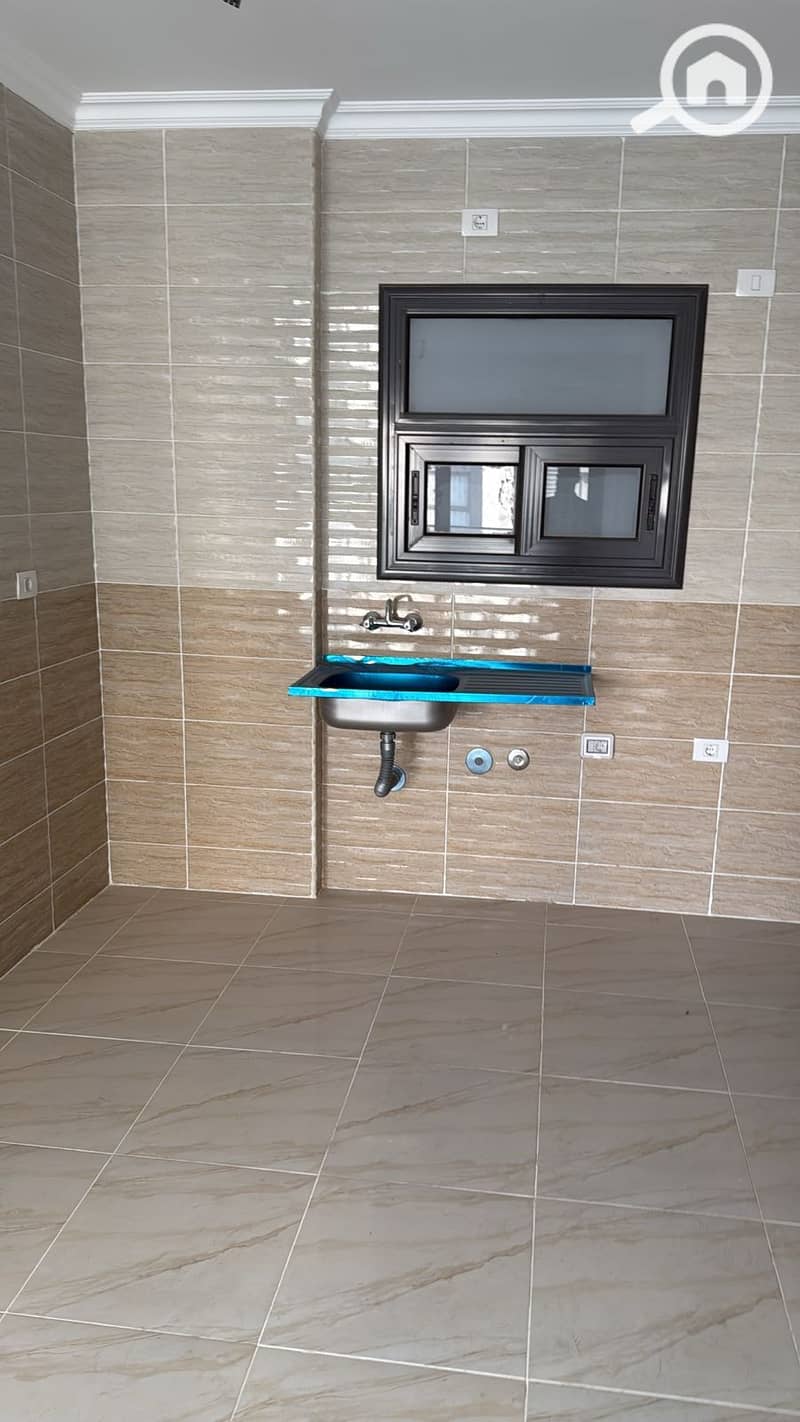 3 64c6c637-3d0c-43f0-9e49-4851e6010371. jpg