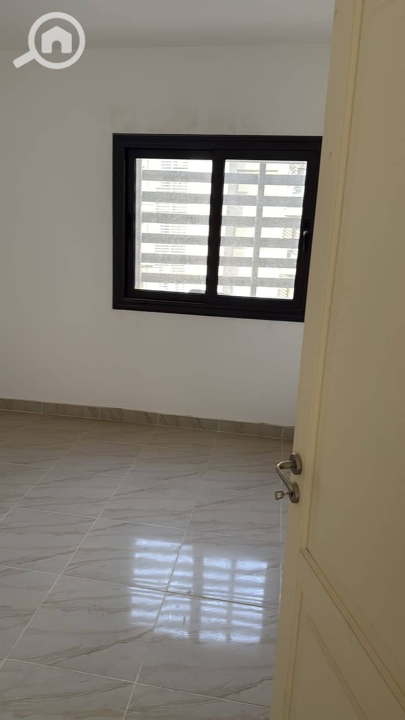 9 df431bad-e450-4c8c-a104-eb8a58258088. jpg