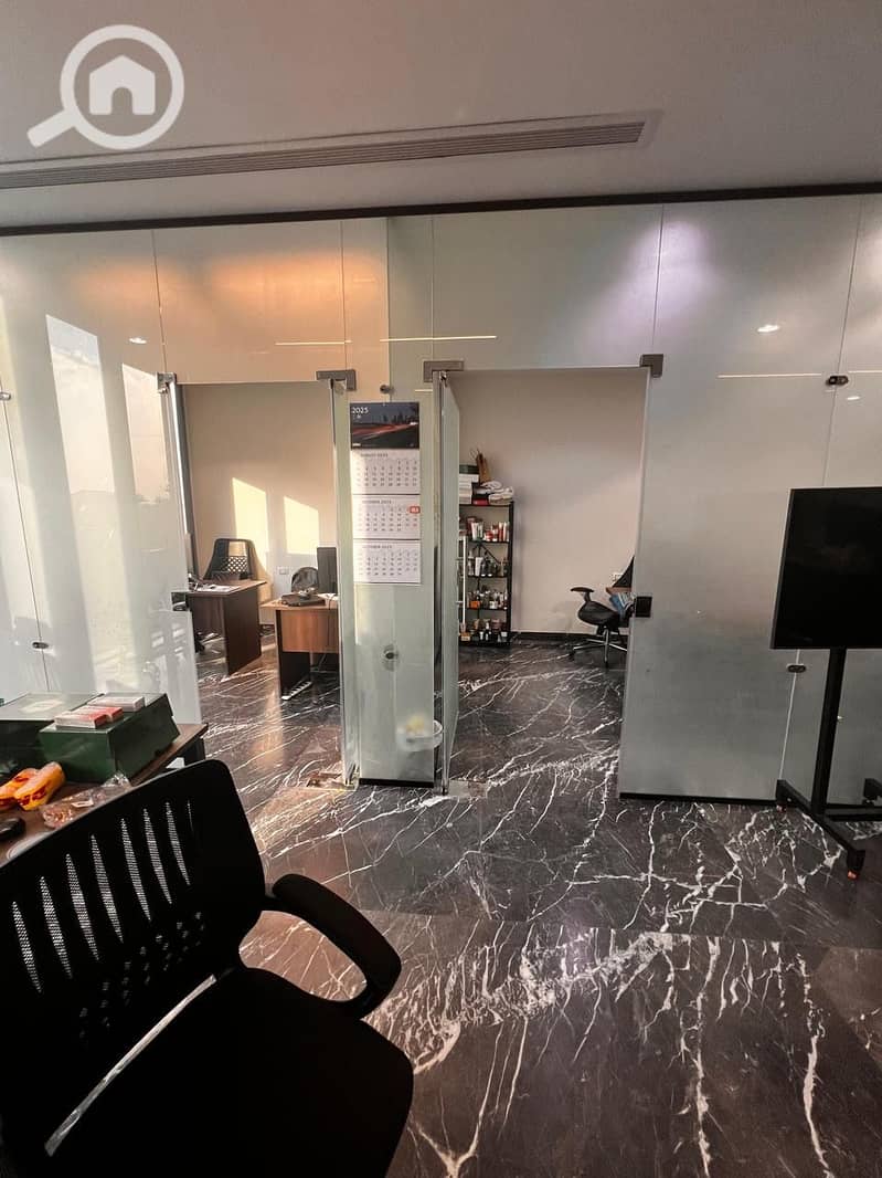 3 21925a98-caf2-4e31-84e3-259b45a9e890. jpeg