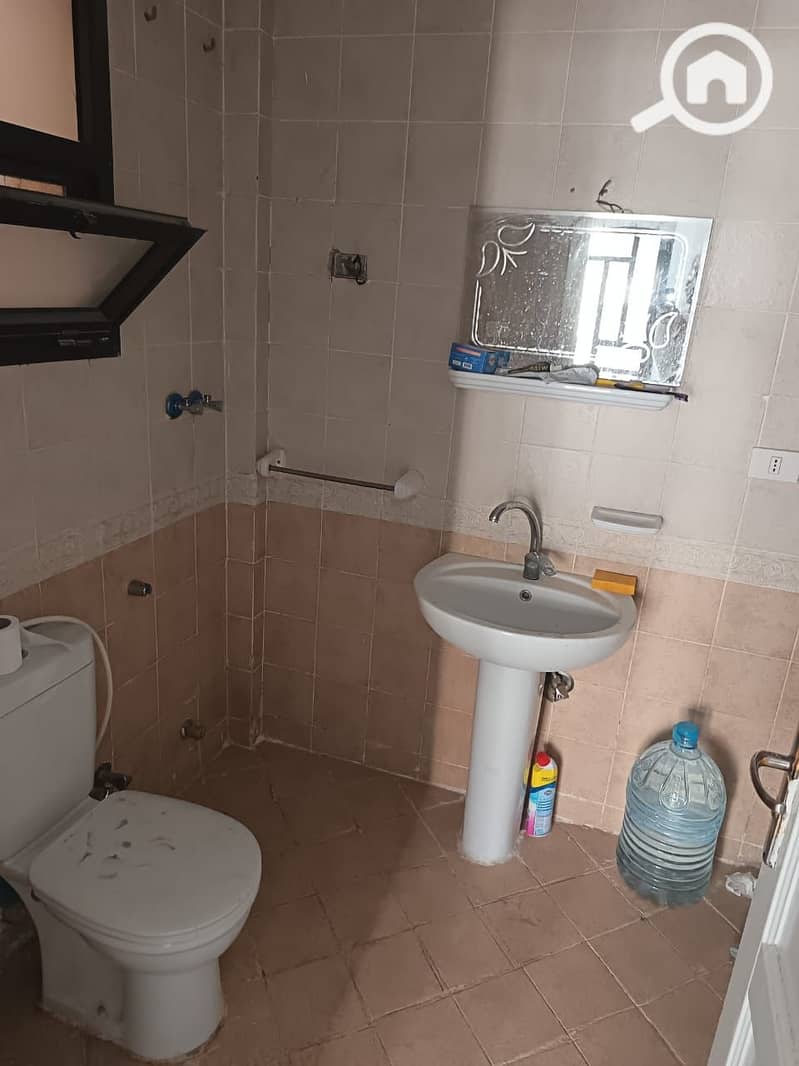 6 4f120d0b-47c8-4550-9bf1-d2697145dbd7. jpeg