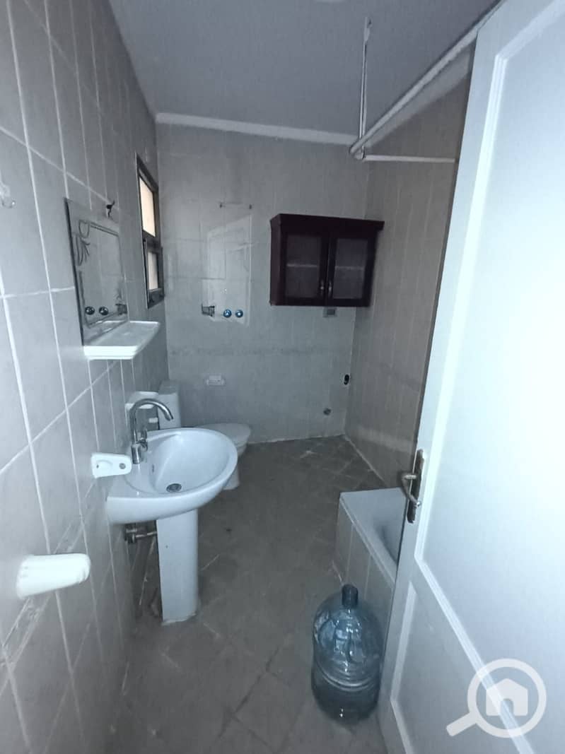 10 34347f75-acc1-480f-aa5a-e21656c6c04b. jpeg