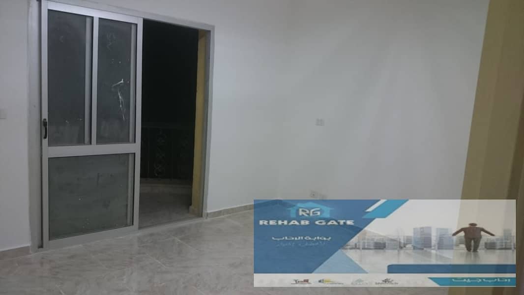 10 d0198996-4077-4aa7-9e14-71d38a9d7132. jpg